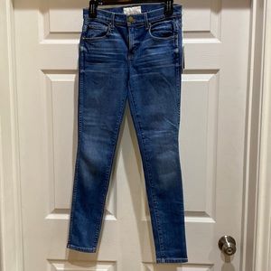 NWT- “The Great” skinny jeans